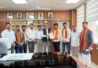 विश्वविद्यालय में व्याप्त शैक्षिक भ्रष्टाचार के खिलाफ अभाविप ने सौंपा ज्ञापन