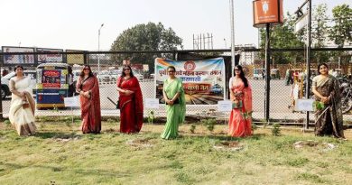 विश्व पर्यावरण दिवस पर बनारस रेलवे स्टेशन परिसर में मंडल महिला कल्याण संगठन ने किया पौधारोपण