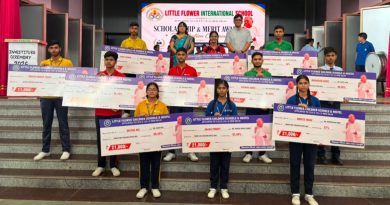 लिटिल फ्लावर इंटरनेशनल स्कूल में मेधावियों का सम्मान, ₹21 हजार तक की छात्रवृत्ति प्रदान